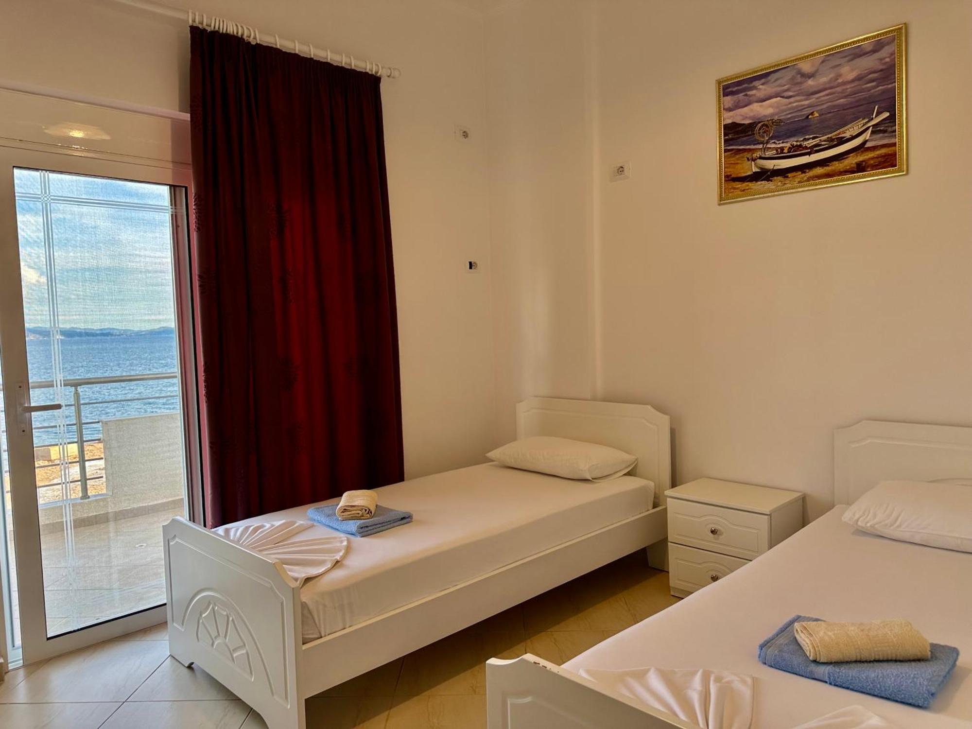 Aqua Apartments Seaview Sarandë エクステリア 写真
