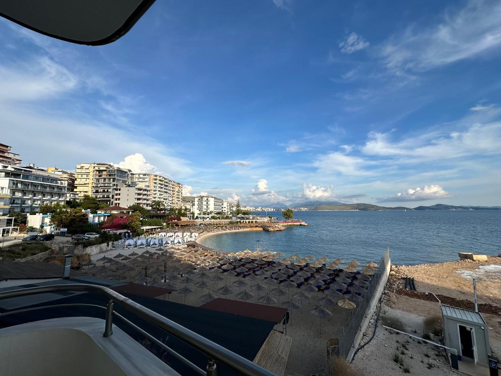 Aqua Apartments Seaview Sarandë エクステリア 写真