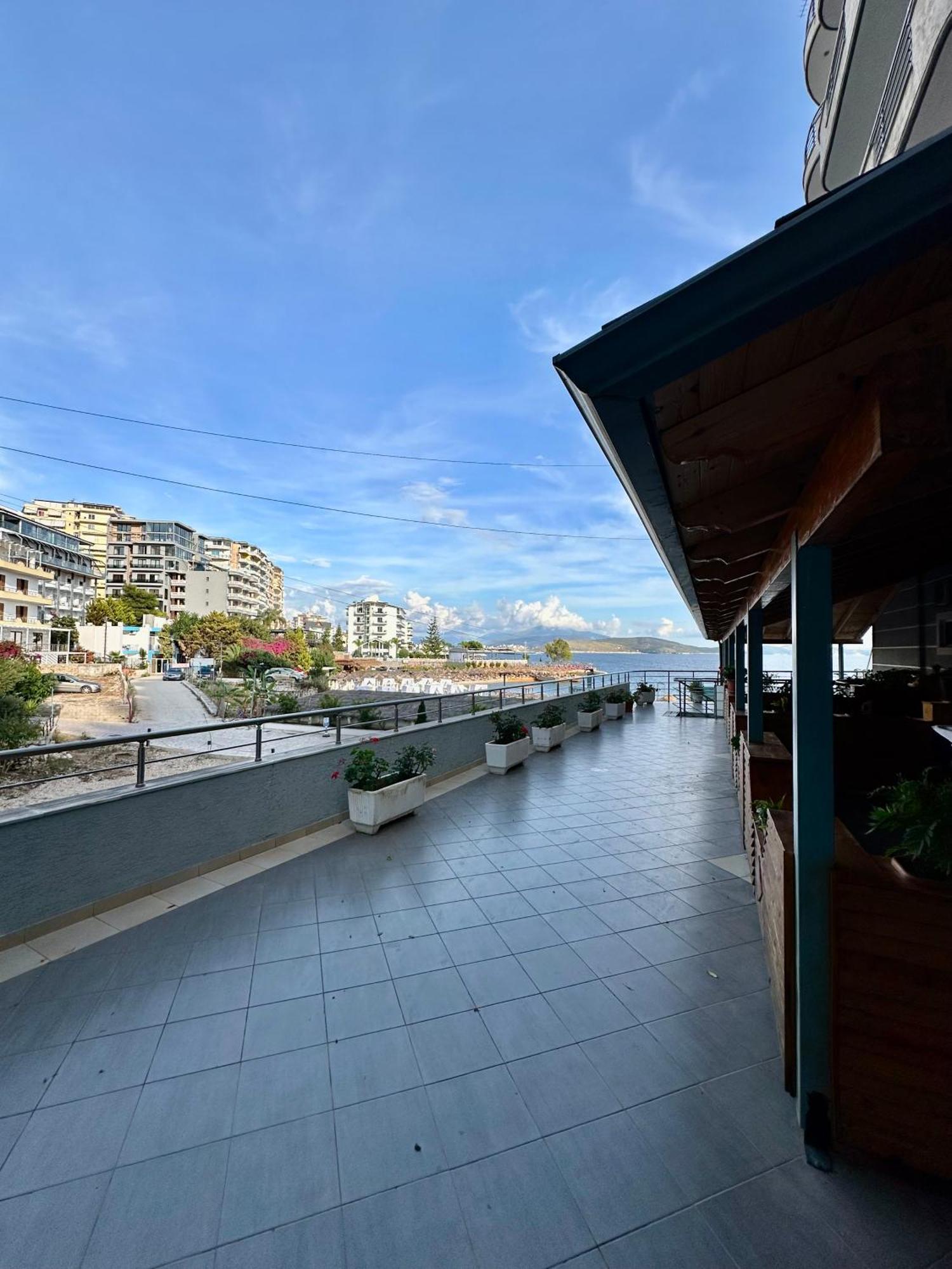 Aqua Apartments Seaview Sarandë エクステリア 写真